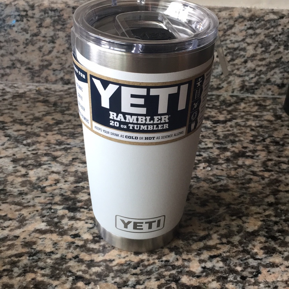 YETI 20 oz Tumbler. Cold/hot